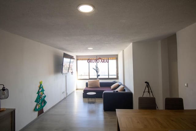 2 chambre Appartement à vendre à Alicante ville - 180 000 € (Ref: 9788543)