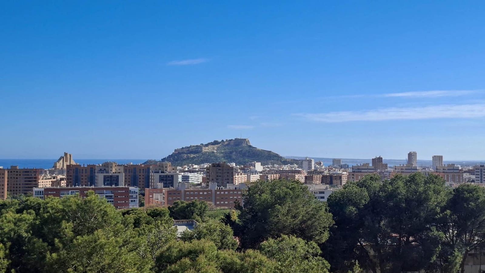 2 soveværelse Lejlighed til salg i Alicante by - € 180.000 (Ref: 9788543)