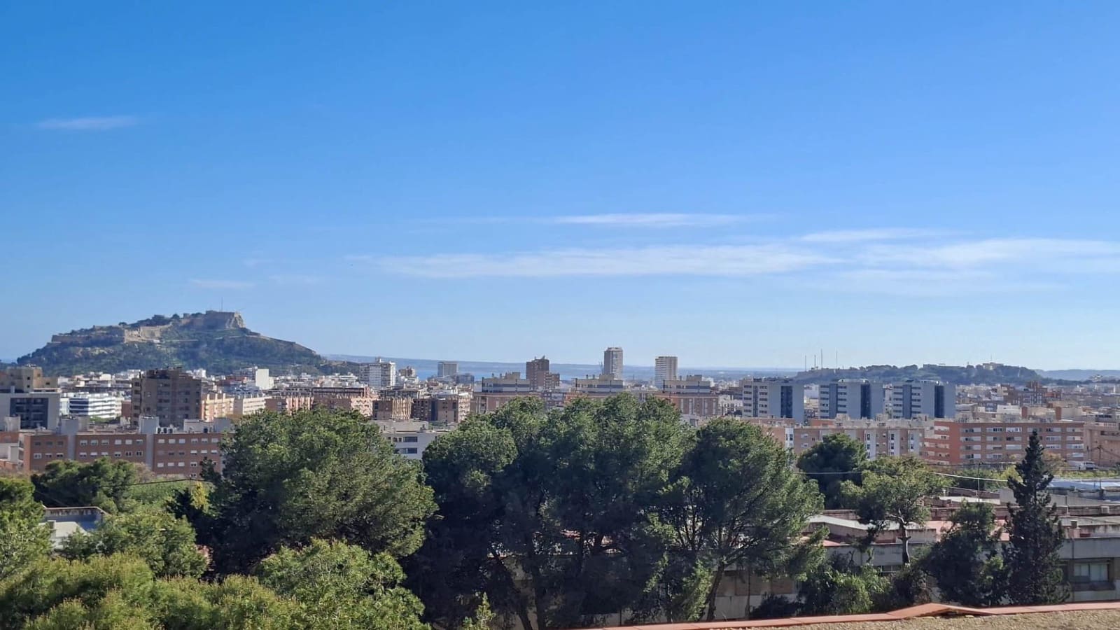 2 soveværelse Lejlighed til salg i Alicante by - € 180.000 (Ref: 9788543)