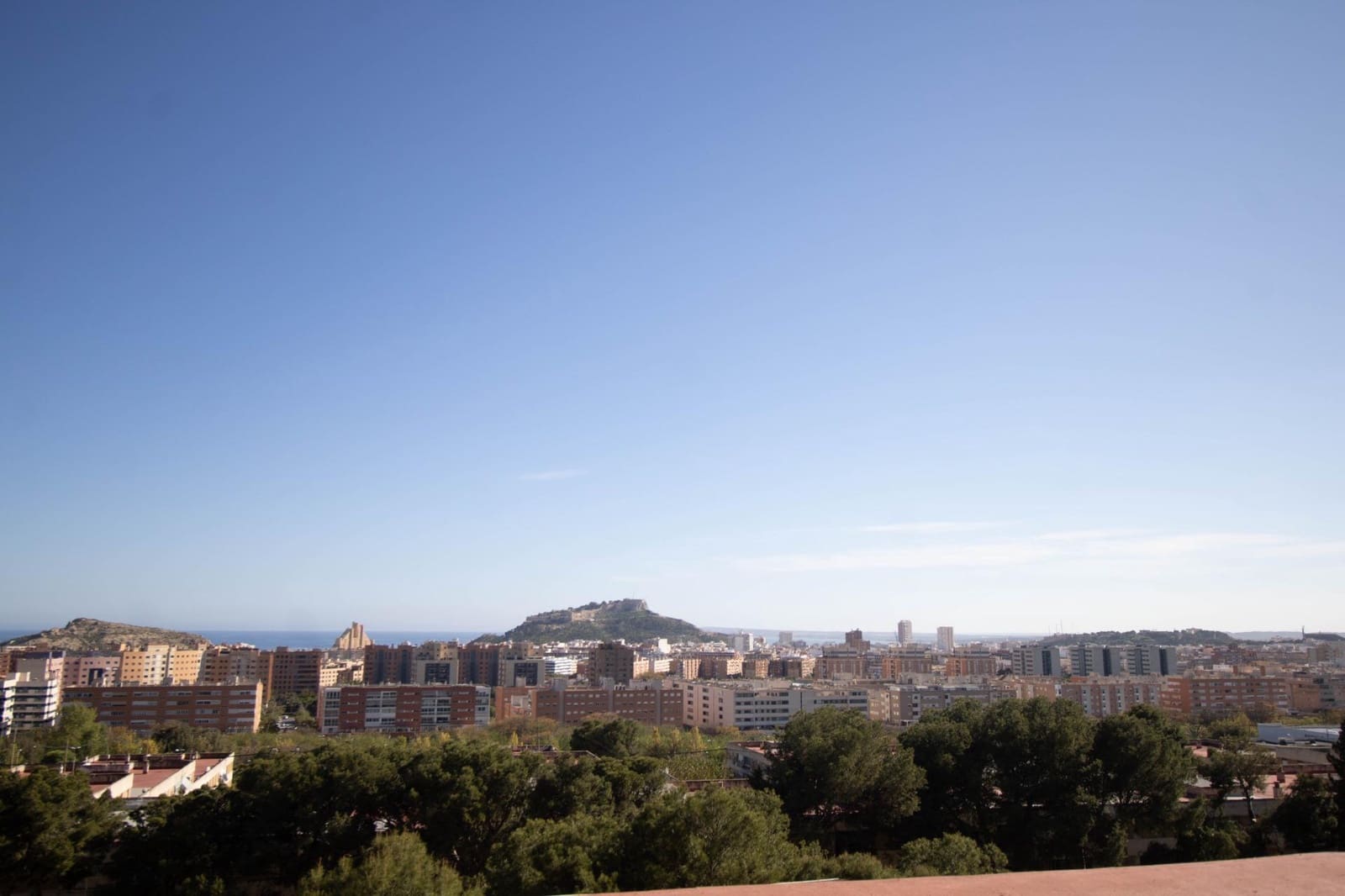 2 slaapkamer Flat te koop in Alicante stad - € 175.000 (Ref: 9788543)