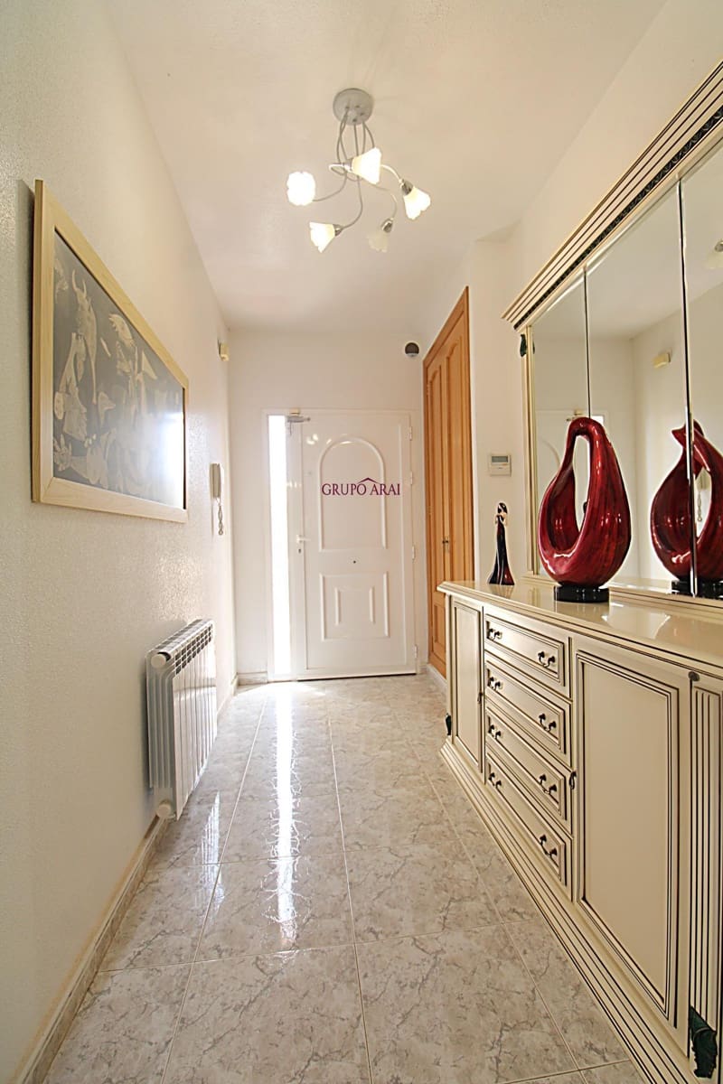 5 bedroom Villa for sale in Muchamiel / Mutxamel with garage - € 525,000 (Ref: 9788544)