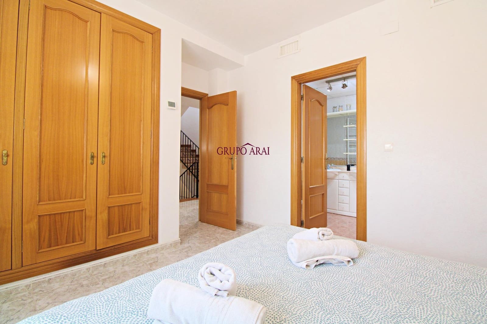 5 bedroom Villa for sale in Muchamiel / Mutxamel with garage - € 525,000 (Ref: 9788544)