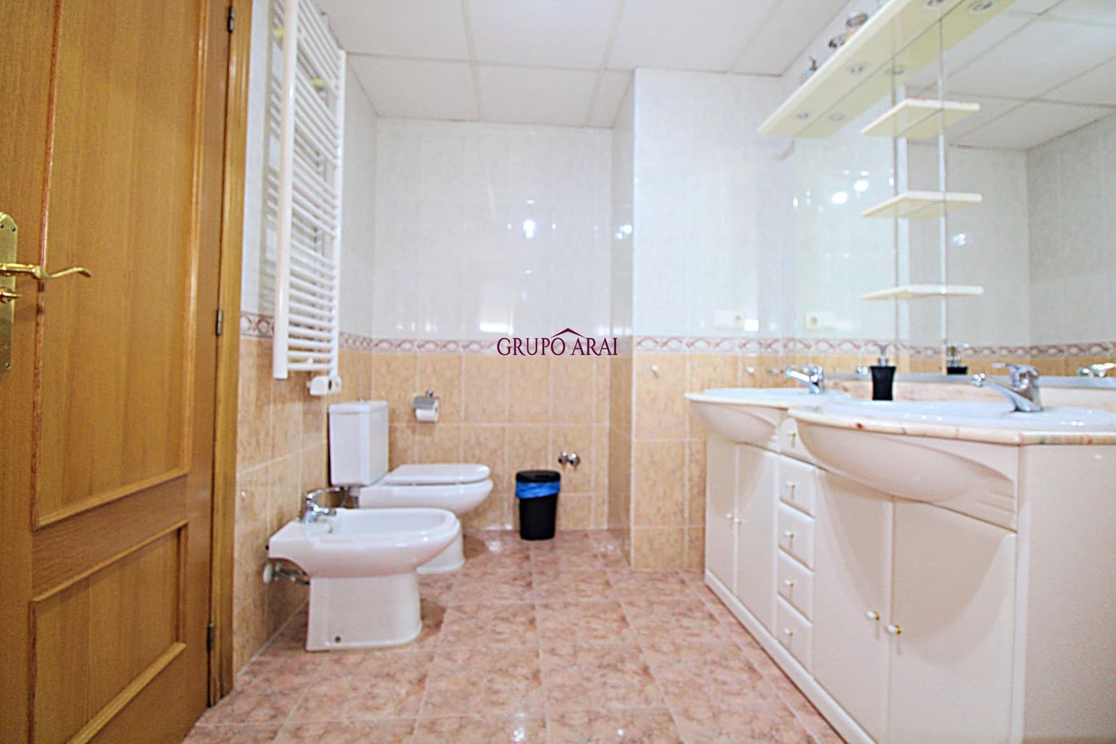 5 bedroom Villa for sale in Muchamiel / Mutxamel with garage - € 525,000 (Ref: 9788544)