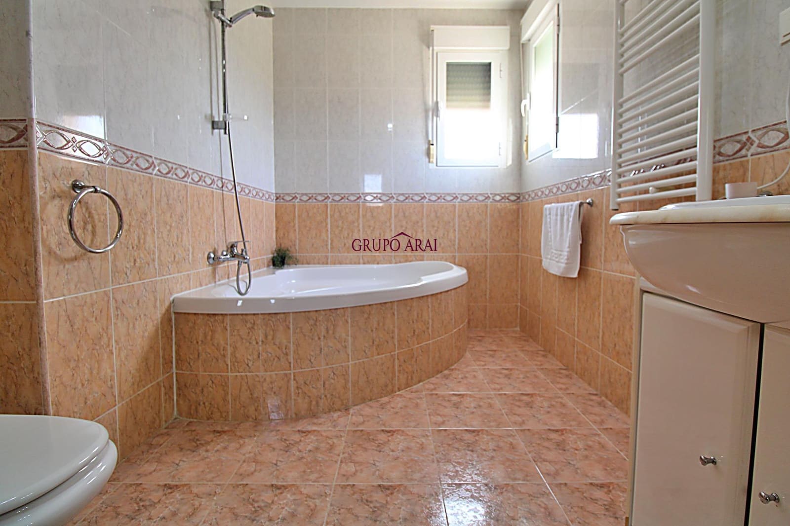5 bedroom Villa for sale in Muchamiel / Mutxamel with garage - € 525,000 (Ref: 9788544)