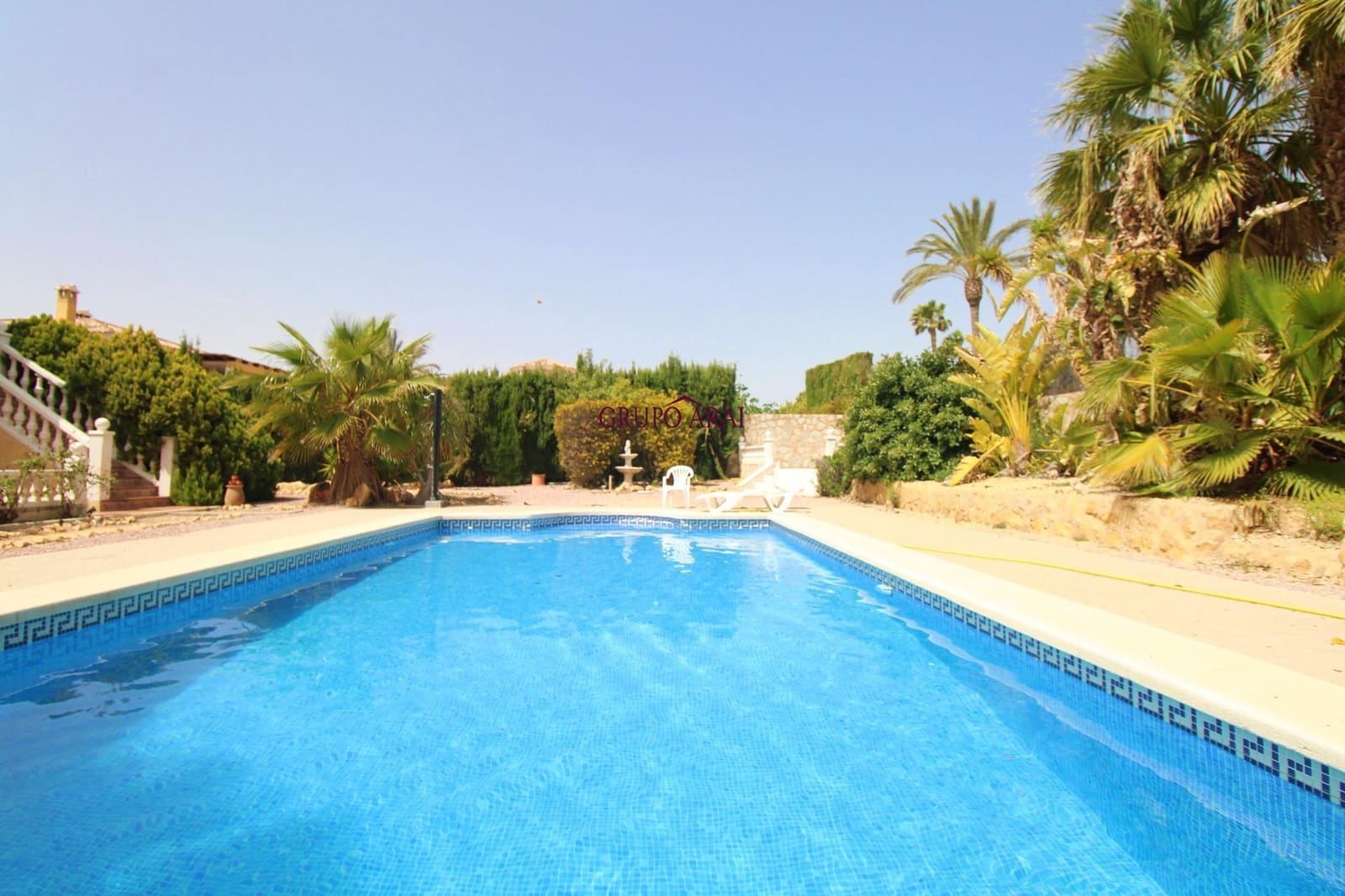 5 bedroom Villa for sale in Muchamiel / Mutxamel with garage - € 525,000 (Ref: 9788544)