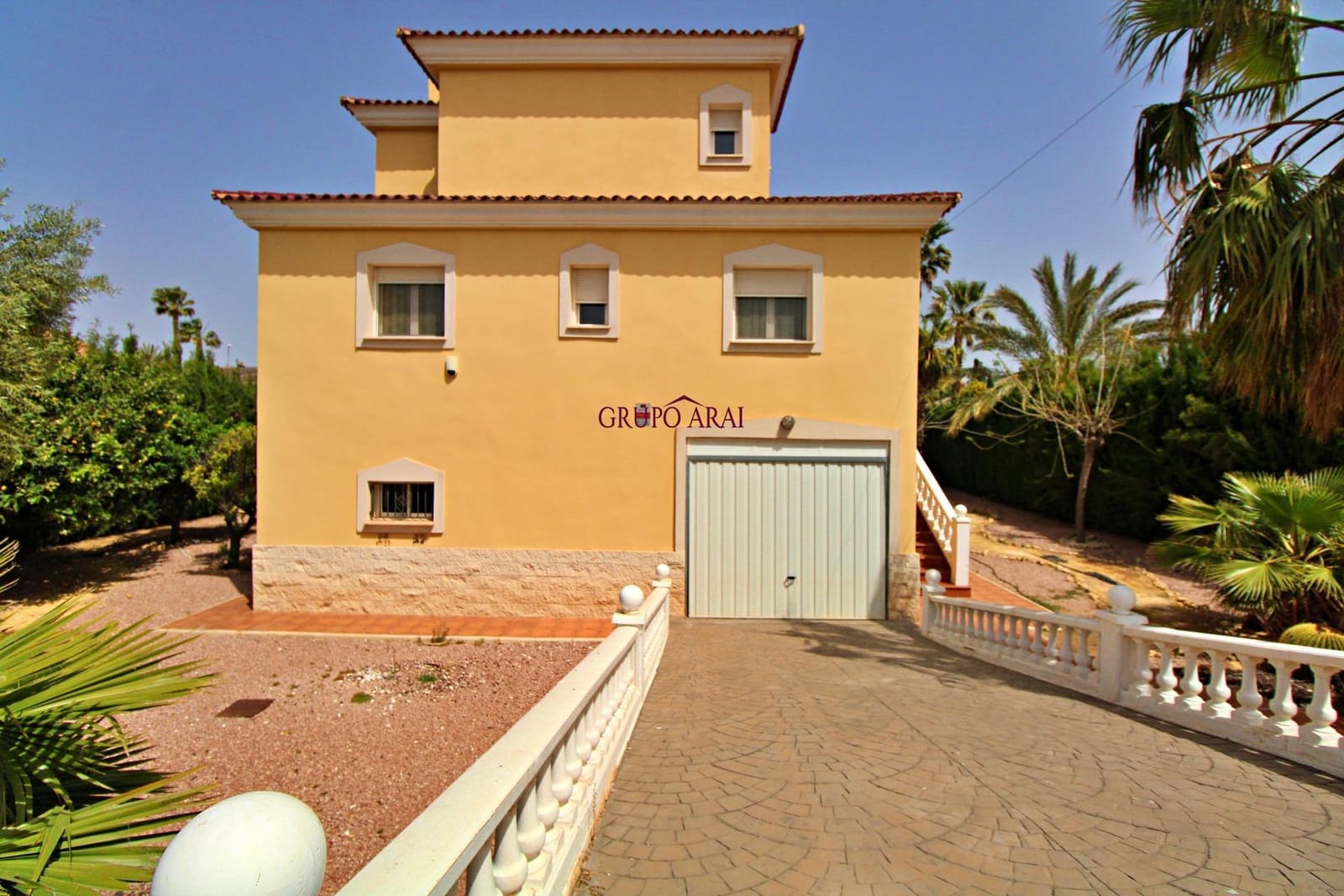 5 bedroom Villa for sale in Muchamiel / Mutxamel with garage - € 525,000 (Ref: 9788544)