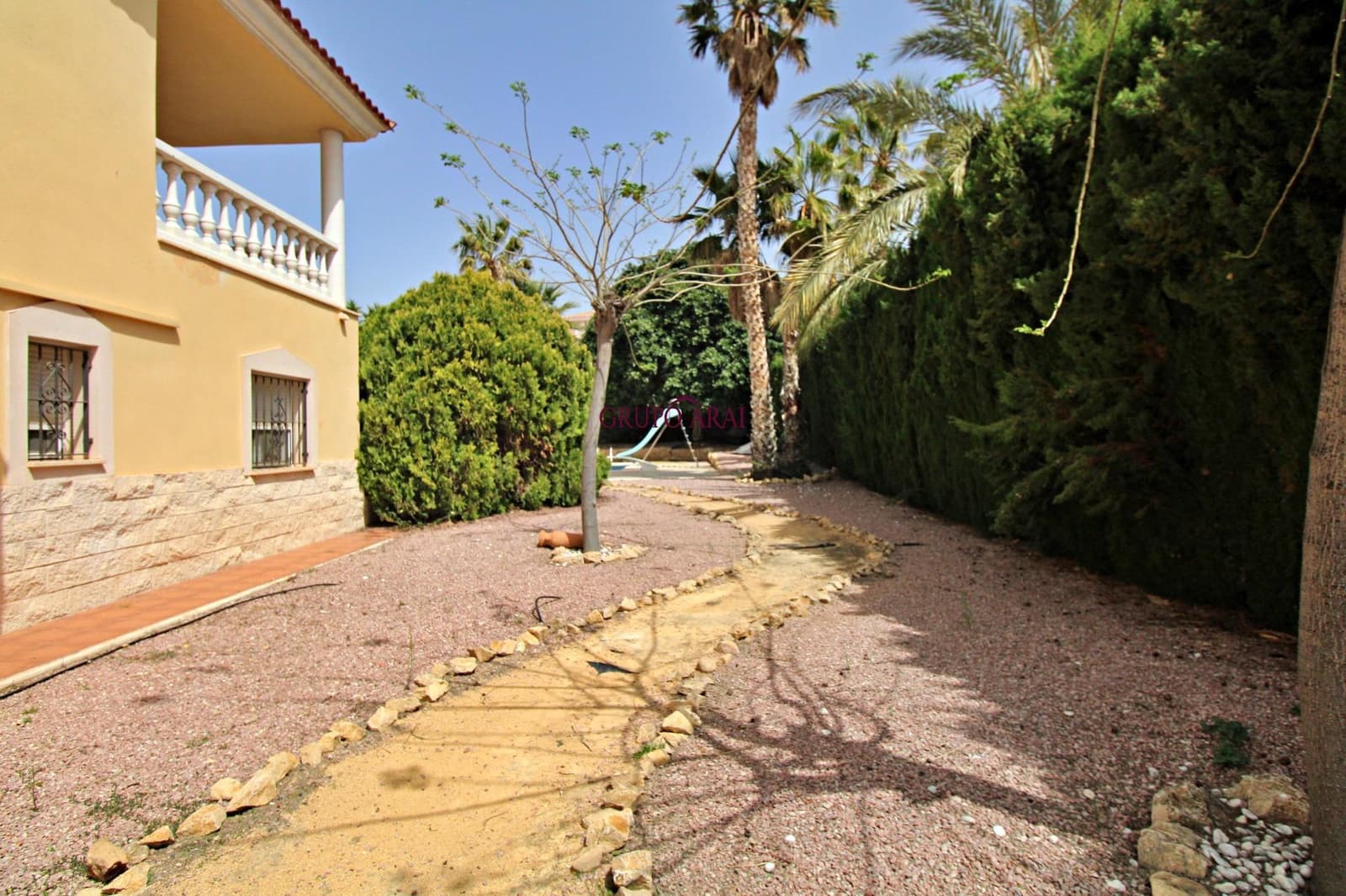 5 bedroom Villa for sale in Muchamiel / Mutxamel with garage - € 525,000 (Ref: 9788544)
