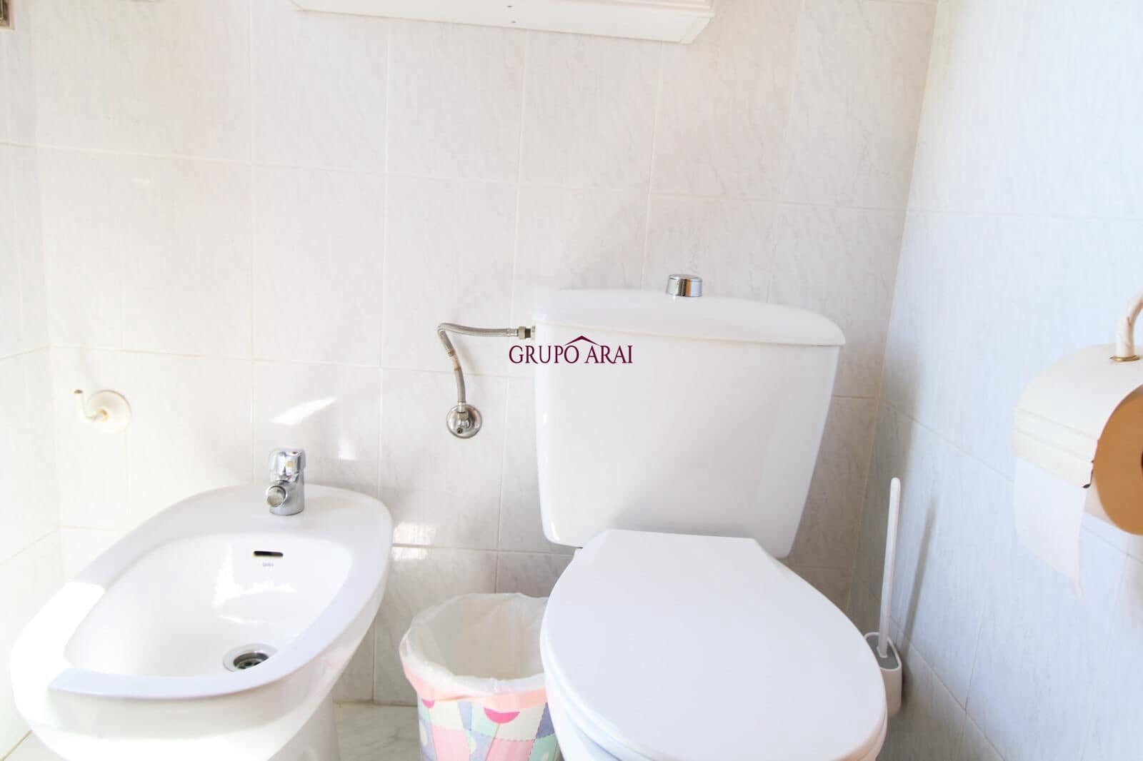 4 slaapkamer Flat te koop in Alicante stad met zwembad garage - € 240.000 (Ref: 9791219)