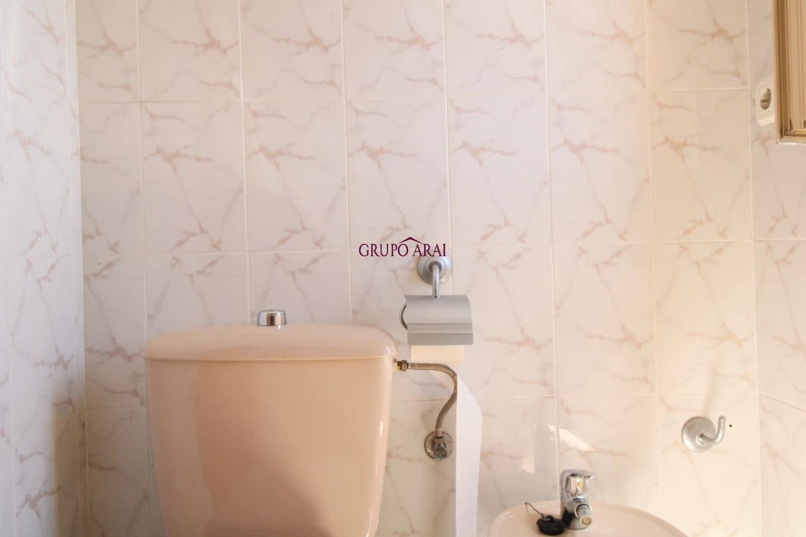 4 slaapkamer Flat te koop in Alicante stad met zwembad garage - € 240.000 (Ref: 9791219)