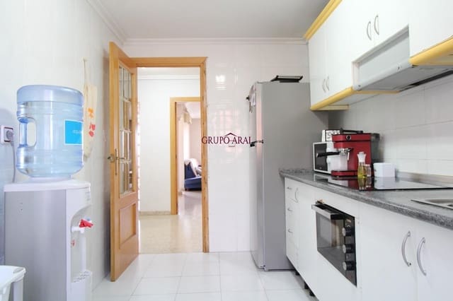 4 slaapkamer Flat te koop in Alicante stad met zwembad garage - € 240.000 (Ref: 9791219)