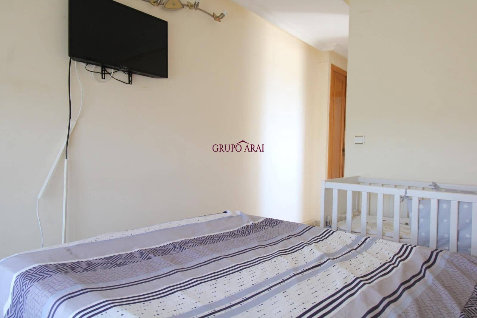 4 slaapkamer Flat te koop in Alicante stad met zwembad garage - € 240.000 (Ref: 9791219)