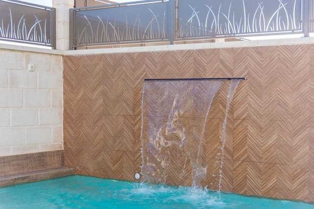 3 soveværelse Villa til salg i Rojales med swimmingpool - € 579.000 (Ref: 9797256)