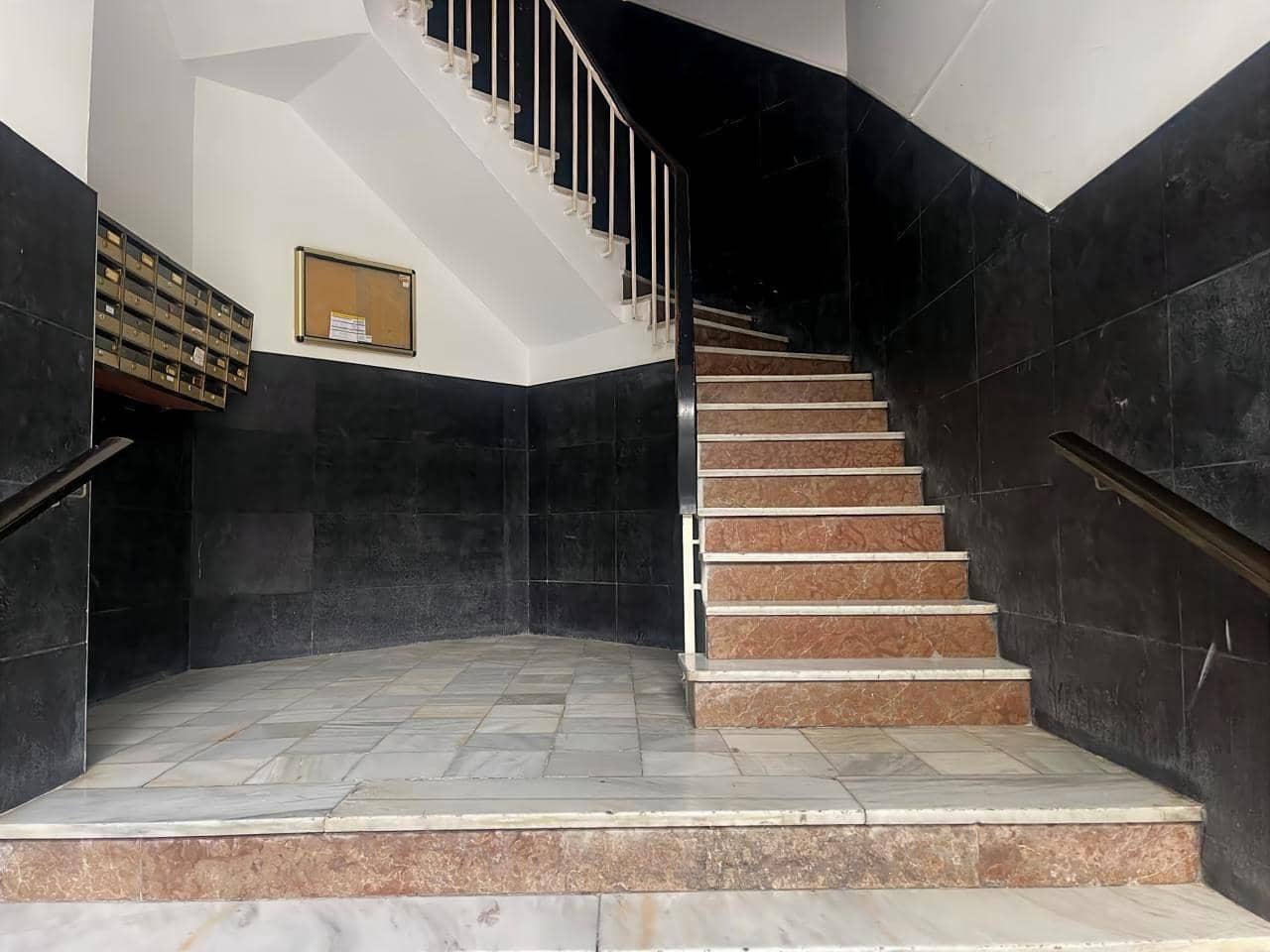 4 camera da letto Appartamento in vendita in Alicante citta - 150.000 € (Rif: 9804503)