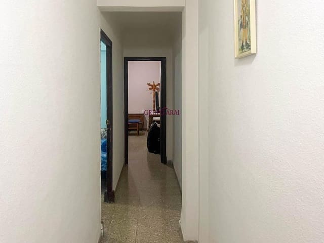 3 Zimmer Wohnung zu verkaufen in Carolinas Altas, Alicante / Alacant Stadt - 139.000 € (Ref: 9808135)