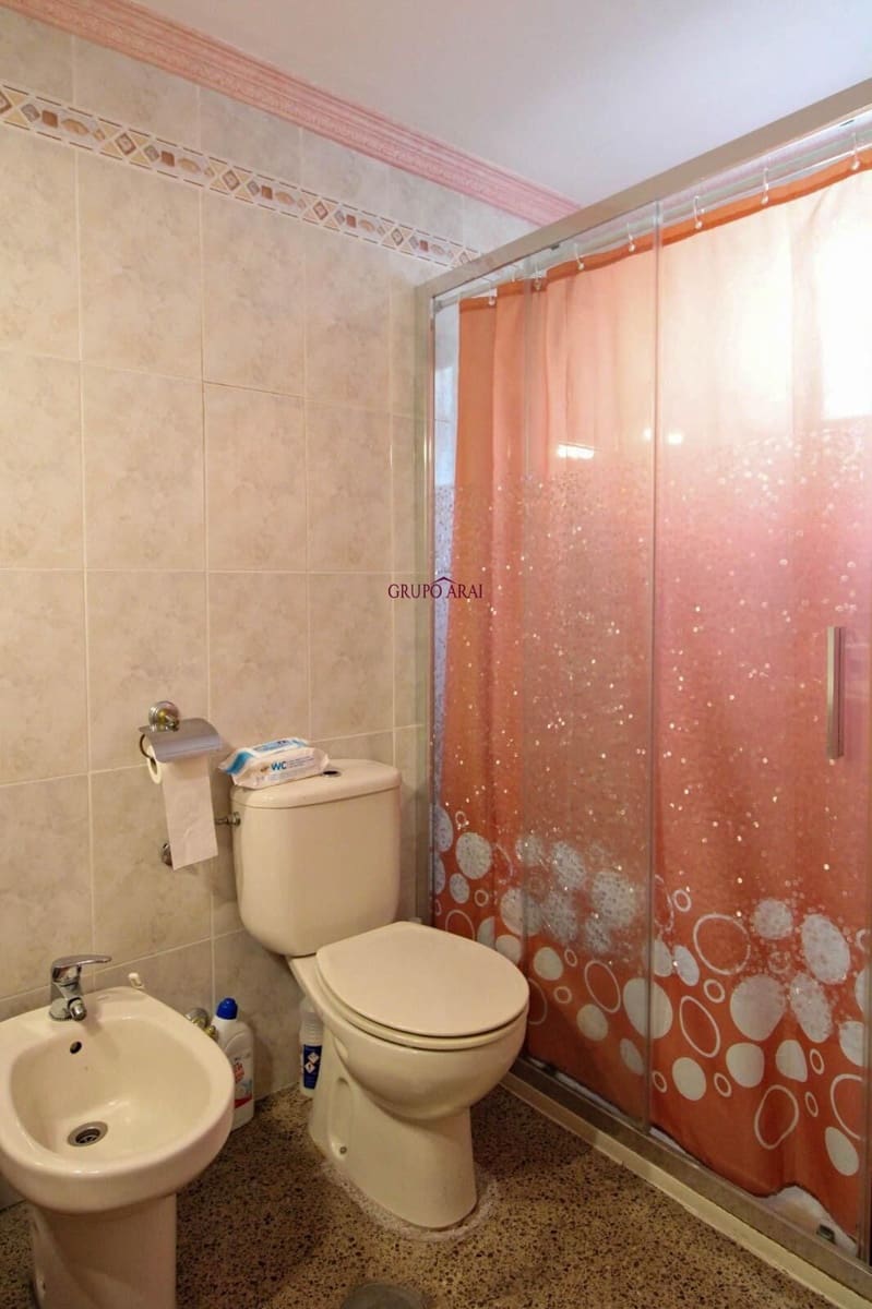 4 sovrum Lägenhet till salu i Alicante stad med garage - 250 000 € (Ref: 9822738)