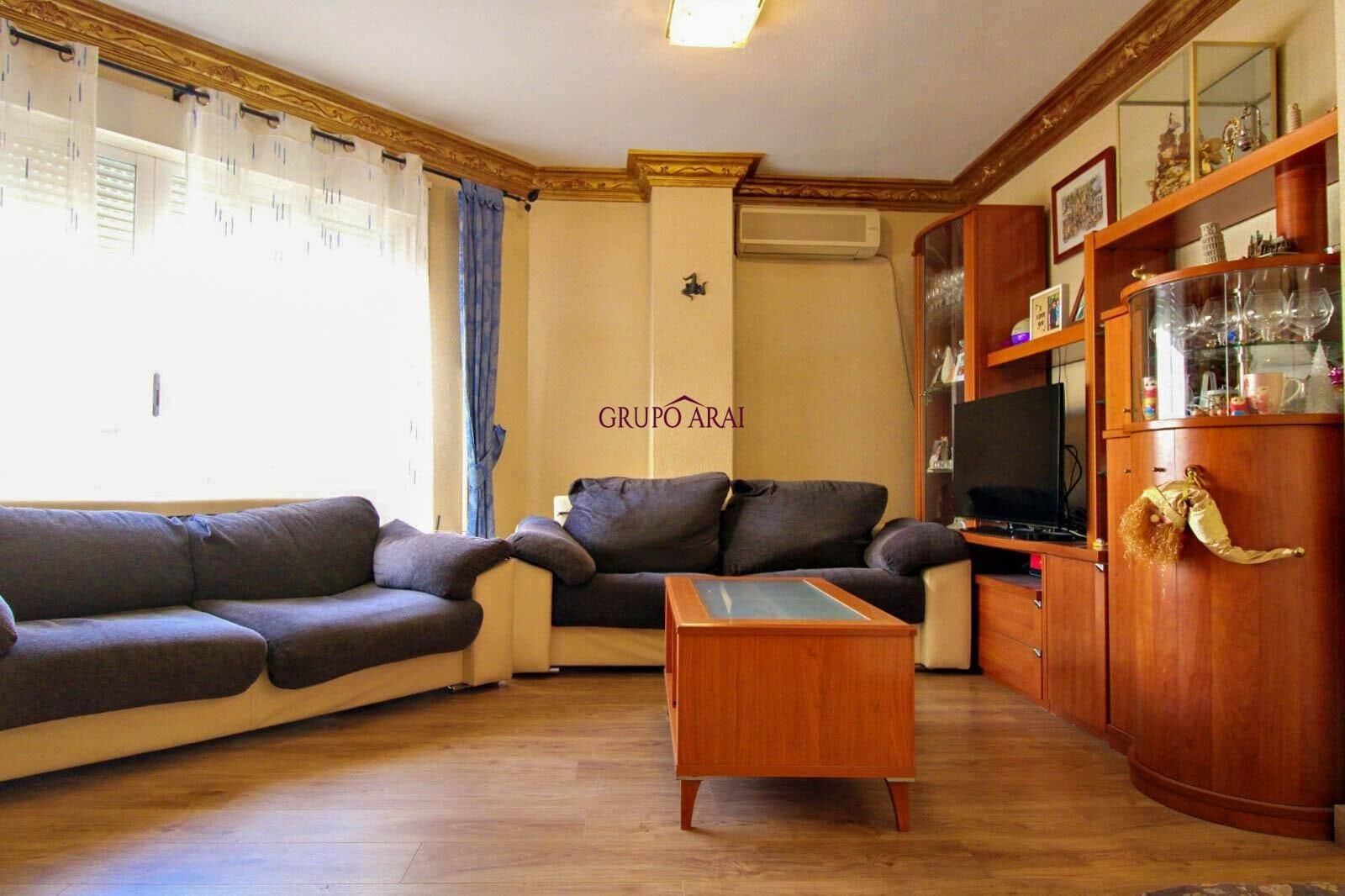 4 sovrum Lägenhet till salu i Alicante stad med garage - 250 000 € (Ref: 9822738)