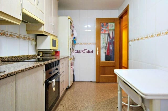 4 soveværelse Lejlighed til salg i Santo Domingo, Alicante by med garage - € 250.000 (Ref: 9822738)