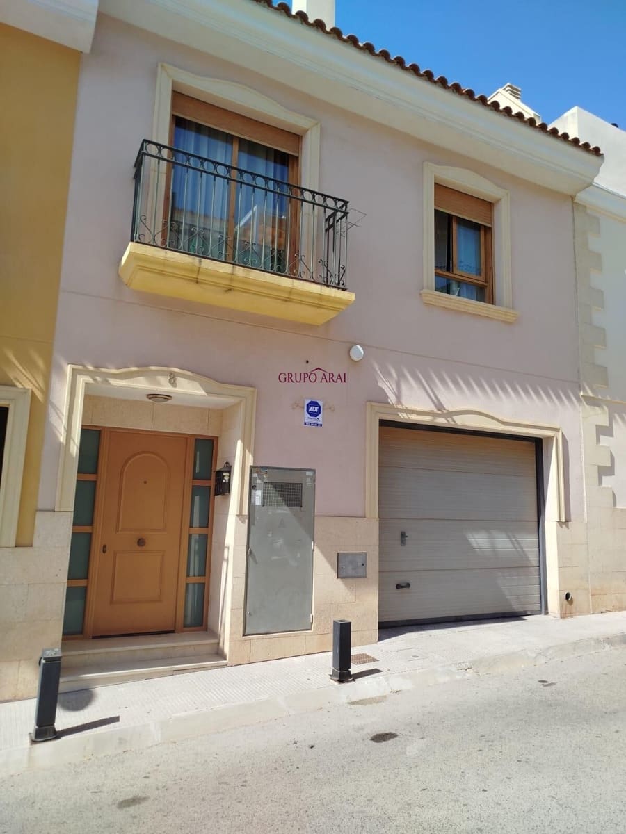 4 Zimmer Haus zu verkaufen in La Nucia mit Garage - 307.000 € (Ref: 9822746)