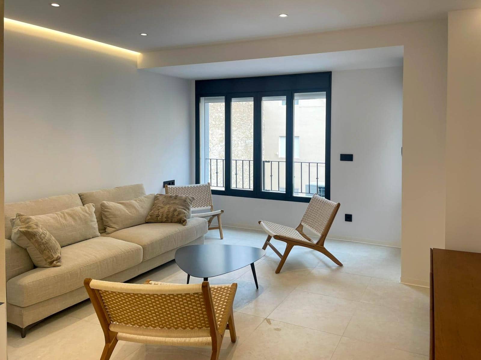 2 soveværelse Lejlighed til salg i Alicante by - € 450.000 (Ref: 9829350)