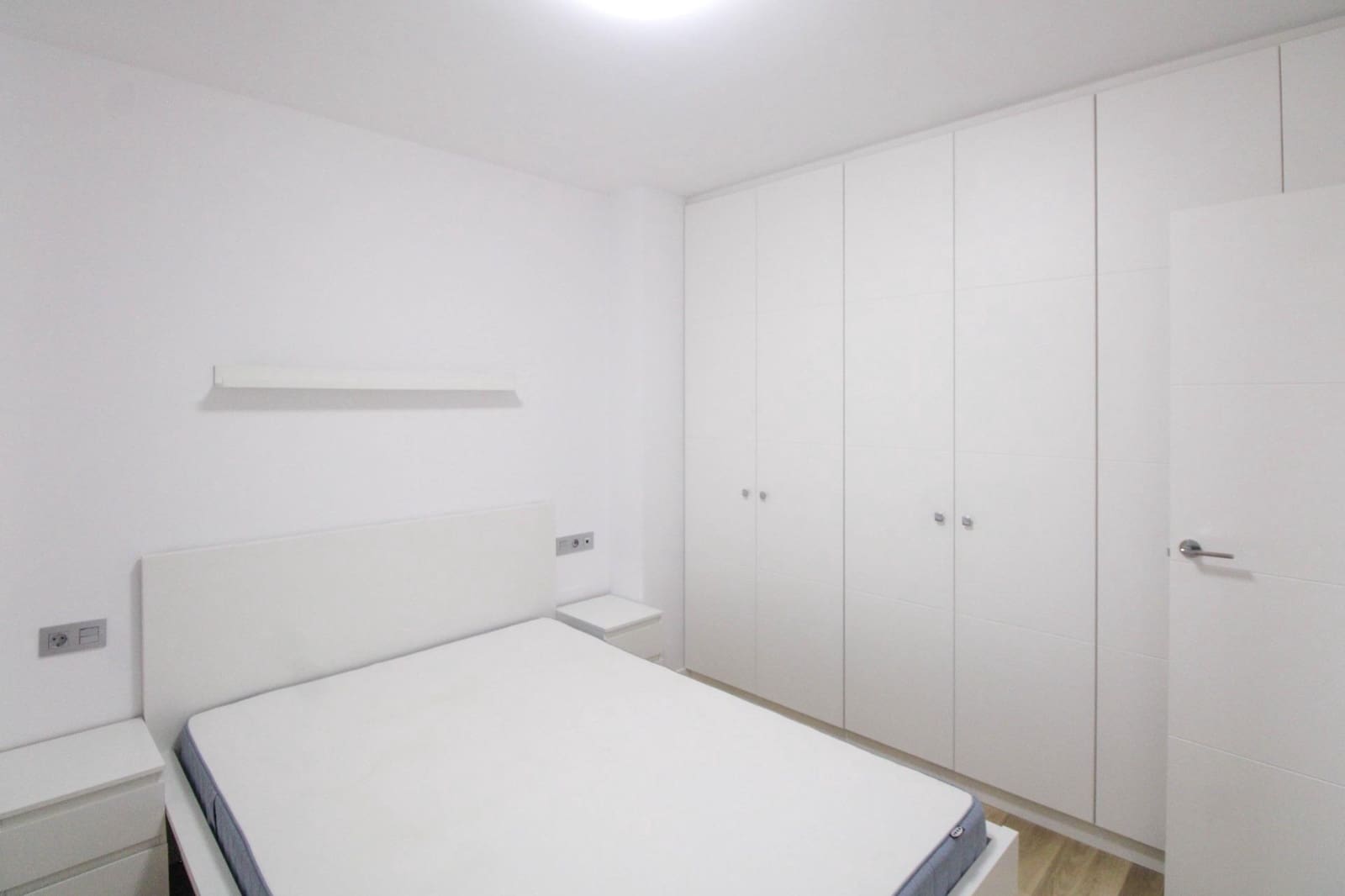 2 bedroom Flat for rent in Alicante / Alacant city - € 980 (Ref: 9839475)