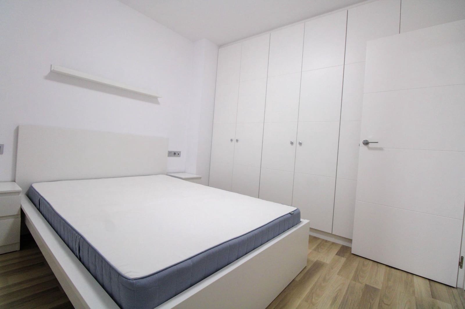 2 bedroom Flat for rent in Alicante / Alacant city - € 980 (Ref: 9839475)