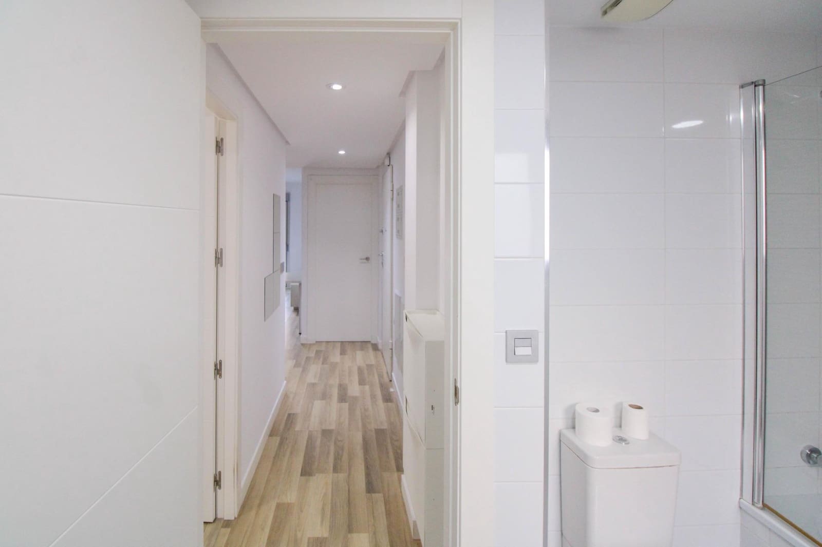 2 bedroom Flat for rent in Alicante / Alacant city - € 980 (Ref: 9839475)