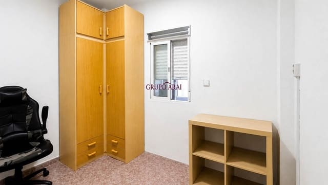 3 soveværelse Lejlighed til salg i Carolinas Bajas, Alicante by - € 154.000 (Ref: 9843690)