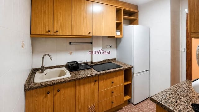 3 soveværelse Lejlighed til salg i Carolinas Bajas, Alicante by - € 154.000 (Ref: 9843690)