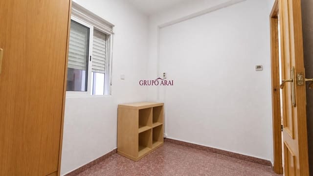 3 soveværelse Lejlighed til salg i Carolinas Bajas, Alicante by - € 154.000 (Ref: 9843690)