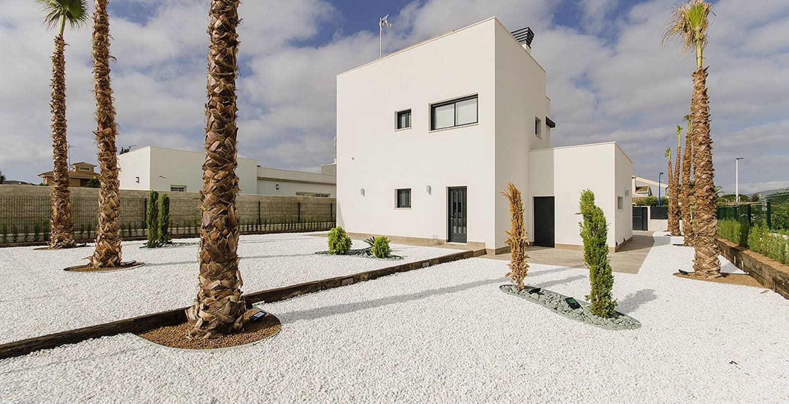 4 Zimmer Villa zu verkaufen in Campoamor mit Pool - 995.000 € (Ref: 9843694)