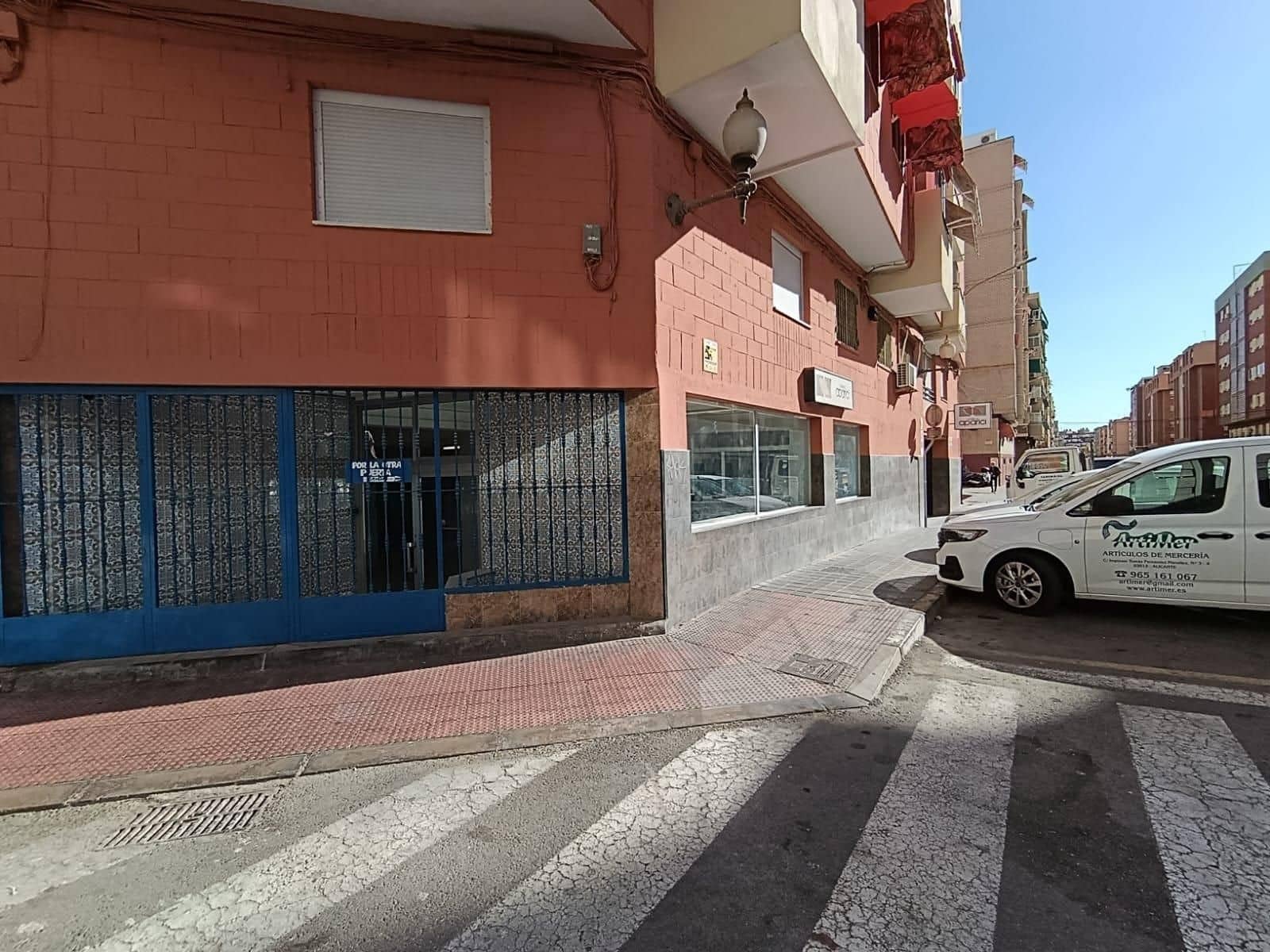 Commercieel te koop in Alicante stad - € 950.000 (Ref: 9865878)