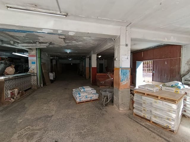 Commercieel te koop in Carolinas Altas, Alicante stad - € 950.000 (Ref: 9865878)
