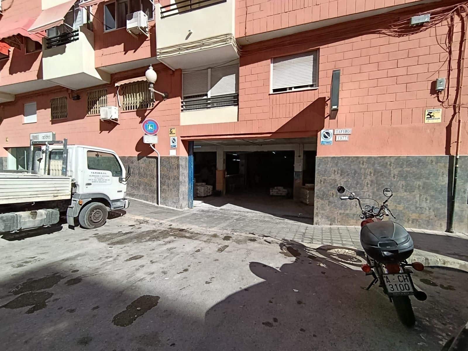 Commercieel te koop in Alicante stad - € 950.000 (Ref: 9865878)