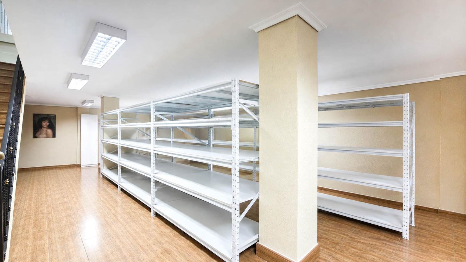 Kaupallinen myytävänä paikassa Alicante kaupunki - 117 000 € (Ref: 9868731)