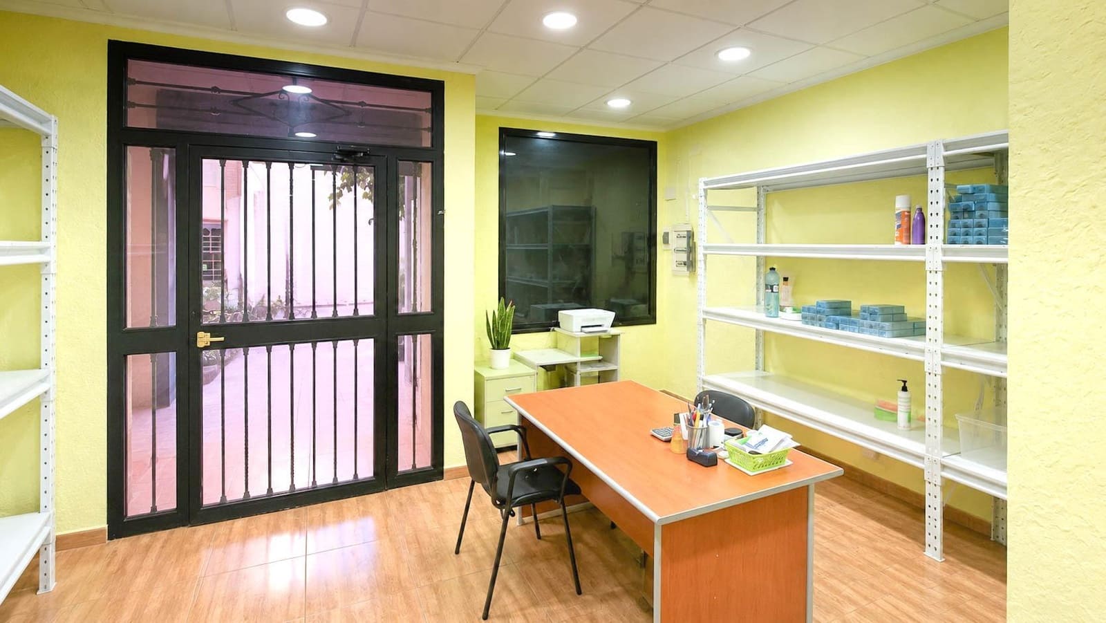 Kaupallinen myytävänä paikassa Alicante kaupunki - 117 000 € (Ref: 9868731)