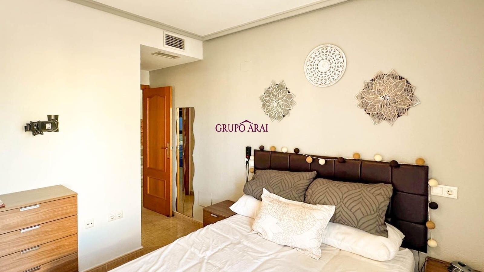 4 bedroom Villa for sale in Monforte del Cid with pool garage - € 376,500 (Ref: 9896204)