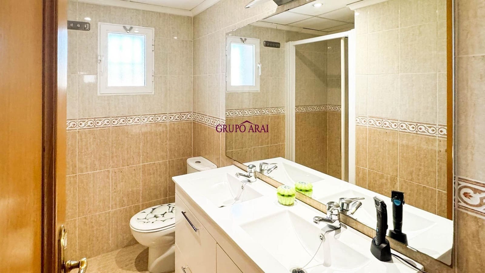 4 bedroom Villa for sale in Monforte del Cid with pool garage - € 376,500 (Ref: 9896204)