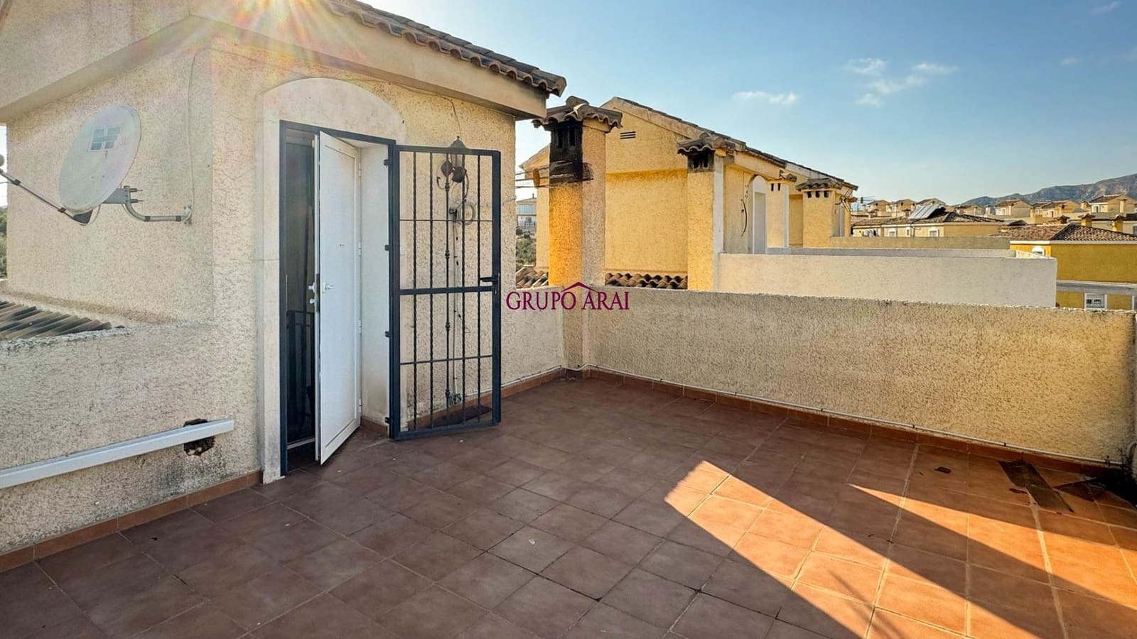 4 bedroom Villa for sale in Monforte del Cid with pool garage - € 376,500 (Ref: 9896204)