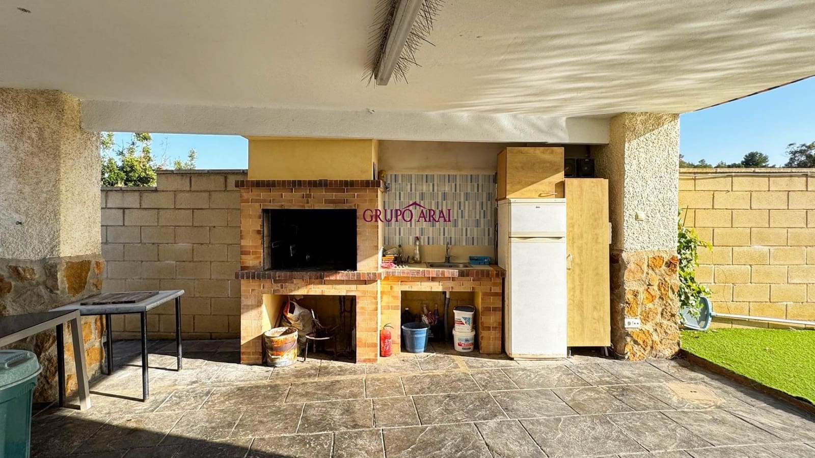 4 bedroom Villa for sale in Monforte del Cid with pool garage - € 376,500 (Ref: 9896204)