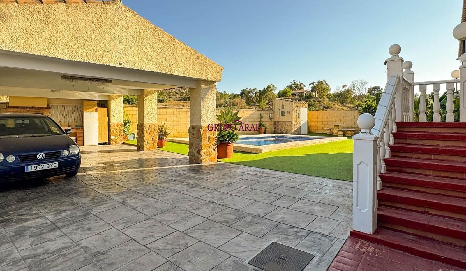 4 bedroom Villa for sale in Monforte del Cid with pool garage - € 376,500 (Ref: 9896204)
