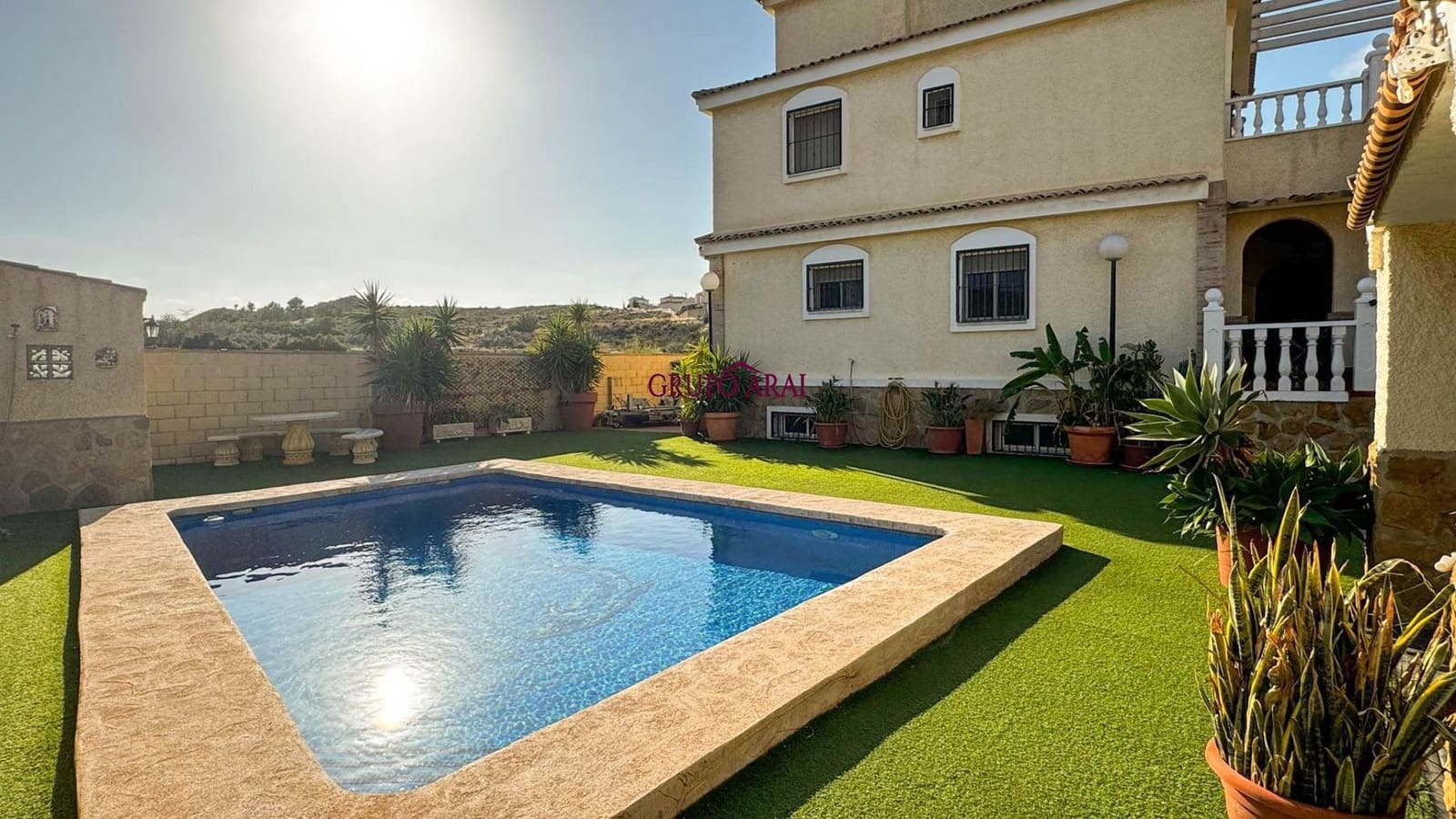 4 bedroom Villa for sale in Monforte del Cid with pool garage - € 376,500 (Ref: 9896204)