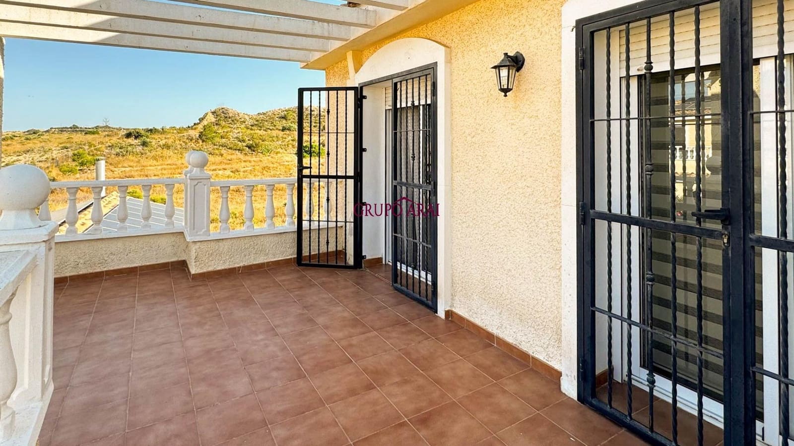4 bedroom Villa for sale in Monforte del Cid with pool garage - € 376,500 (Ref: 9896204)