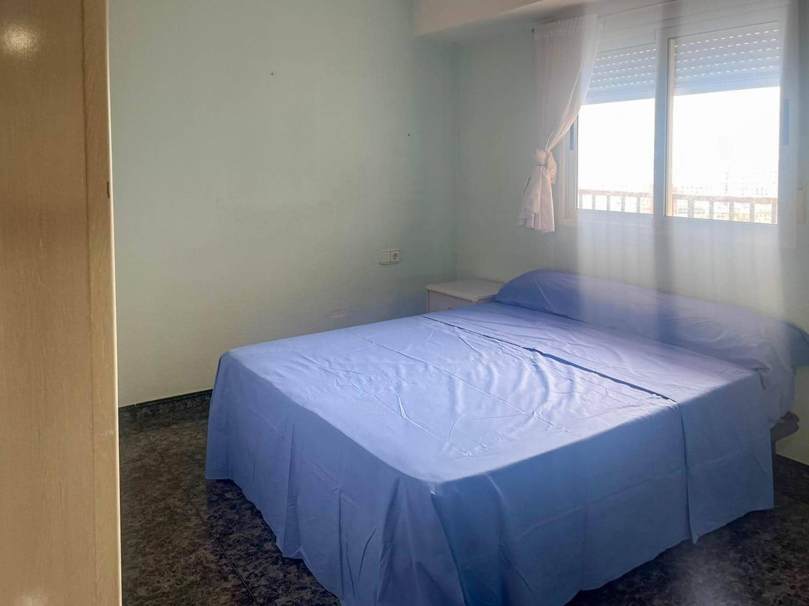 2 soveværelse Lejlighed til salg i Alicante by med garage - € 230.000 (Ref: 9904155)
