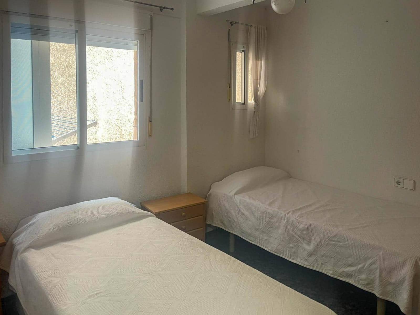 2 soveværelse Lejlighed til salg i Alicante by med garage - € 230.000 (Ref: 9904155)
