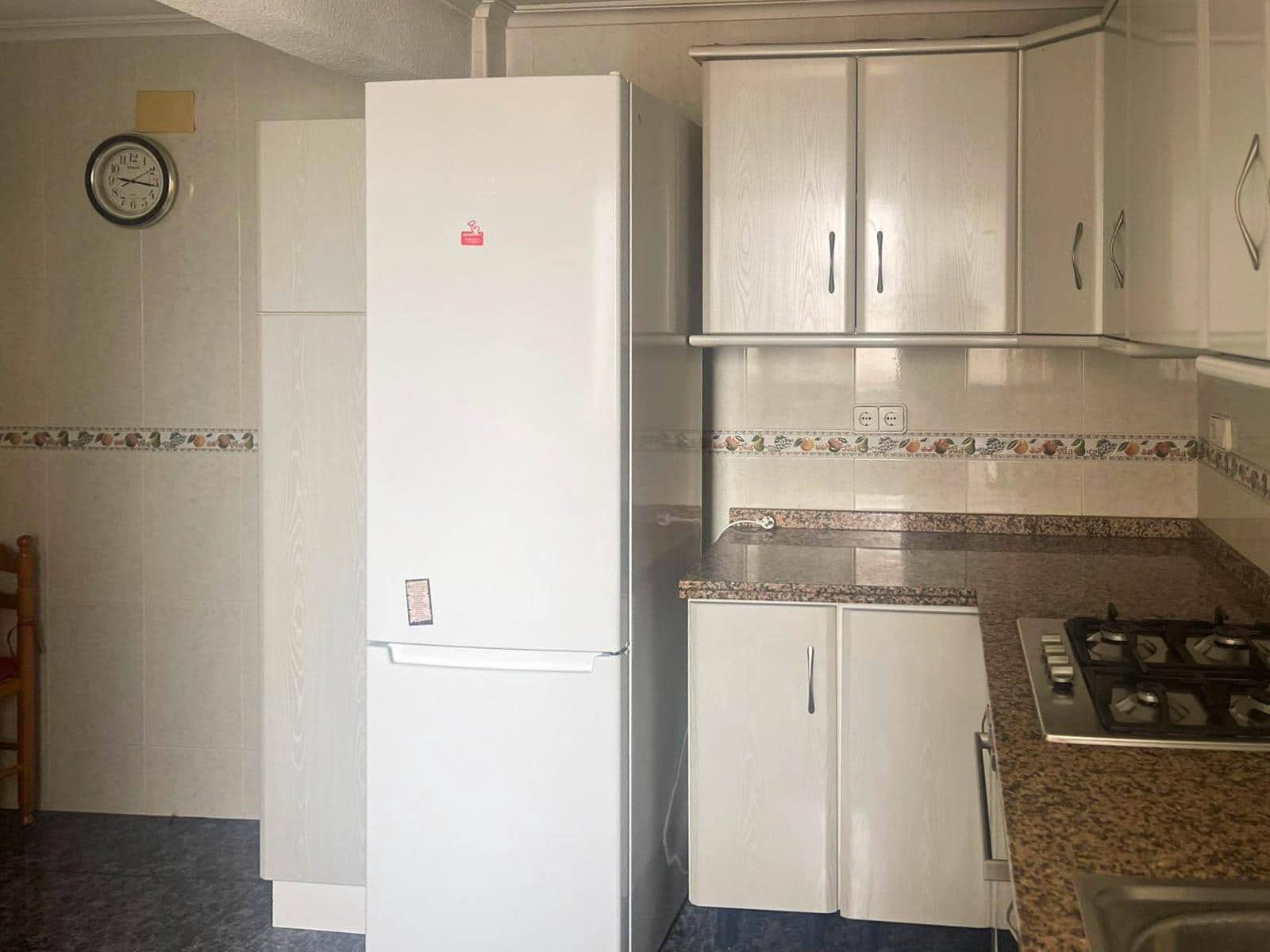 2 soveværelse Lejlighed til salg i Alicante by med garage - € 230.000 (Ref: 9904155)
