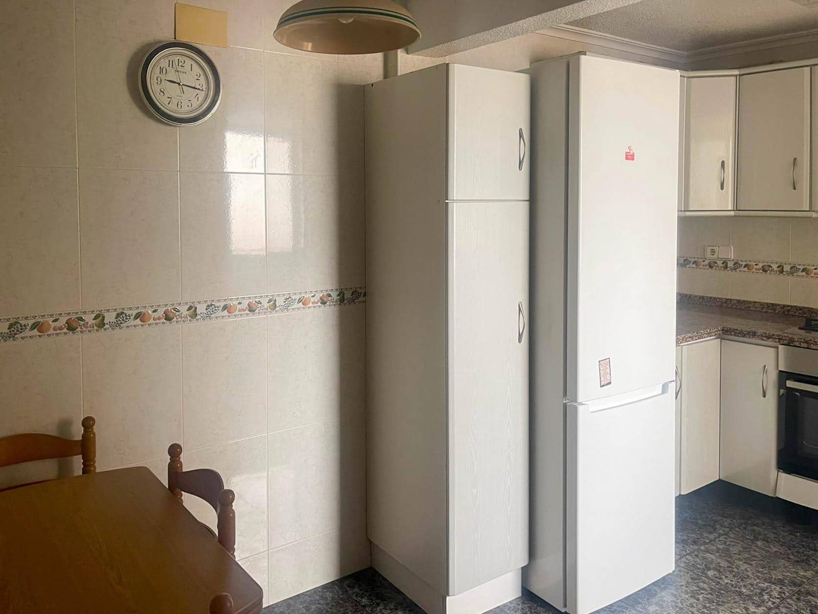 2 soveværelse Lejlighed til salg i Alicante by med garage - € 230.000 (Ref: 9904155)