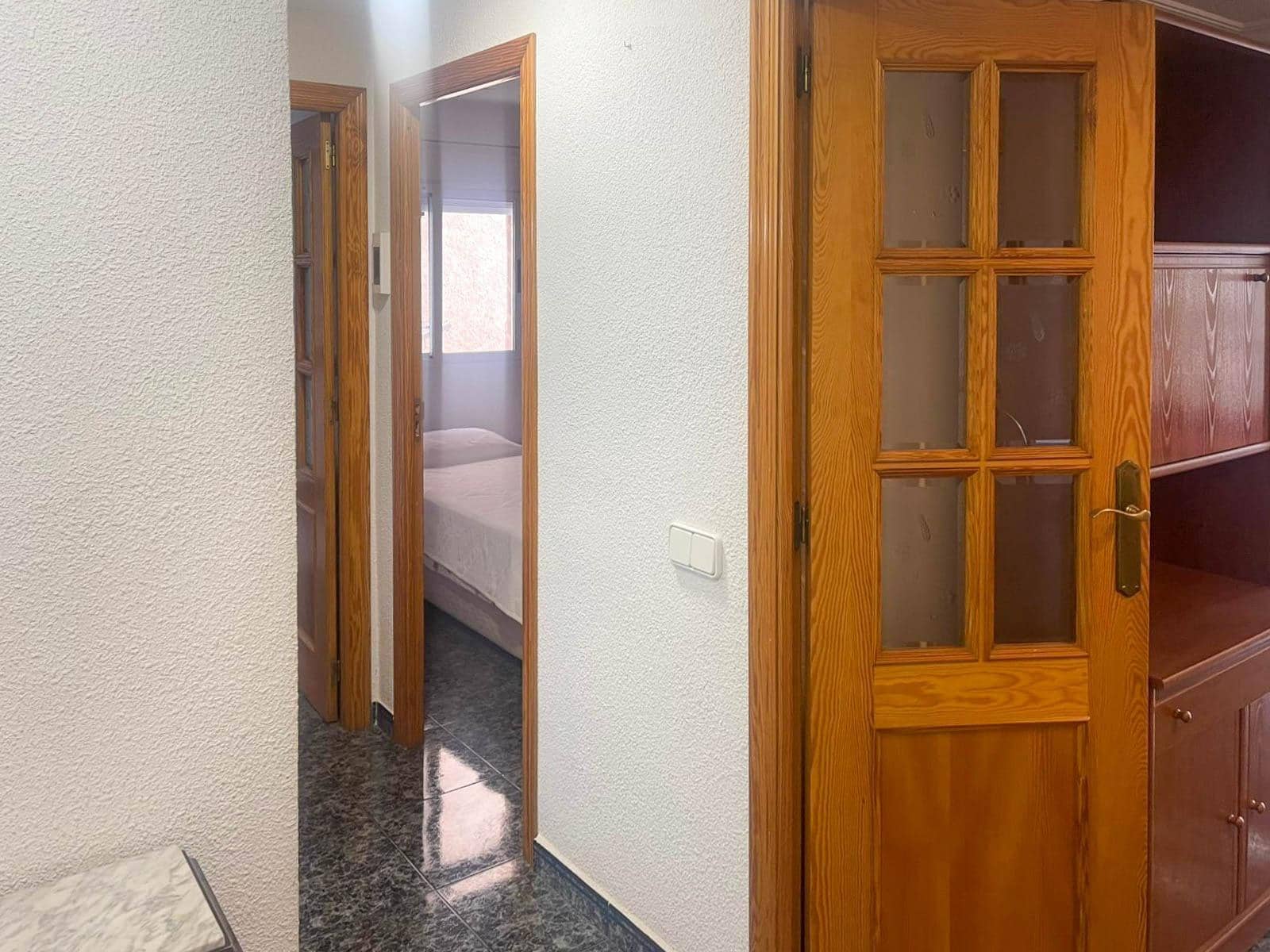 2 soveværelse Lejlighed til salg i Alicante by med garage - € 230.000 (Ref: 9904155)