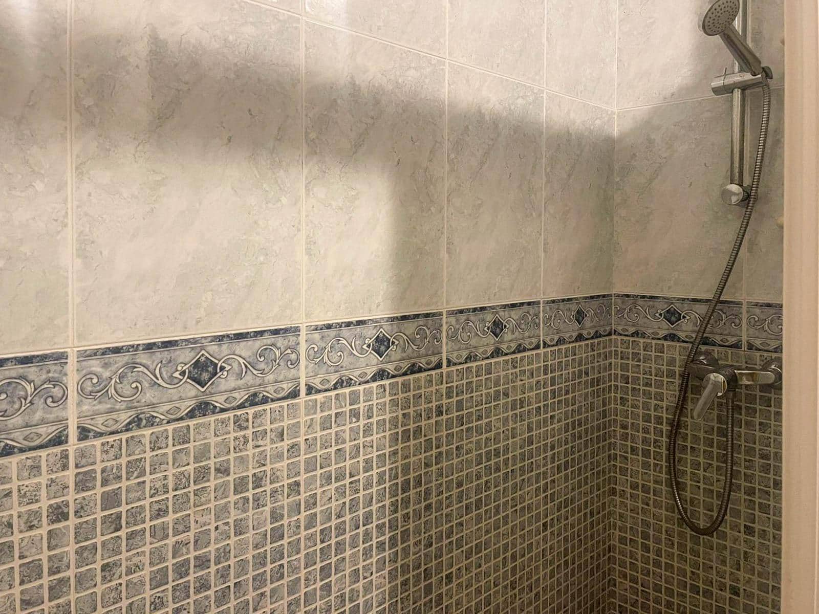 2 soveværelse Lejlighed til salg i Alicante by med garage - € 230.000 (Ref: 9904155)