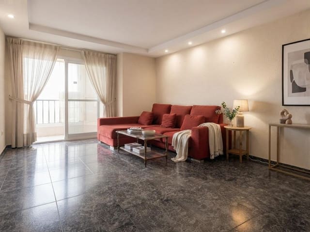 2 soveværelse Lejlighed til salg i Alicante by - € 230.000 (Ref: 9904155)