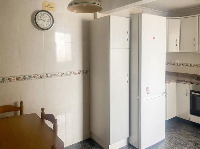2 soveværelse Lejlighed til salg i Alicante by - € 230.000 (Ref: 9904155)